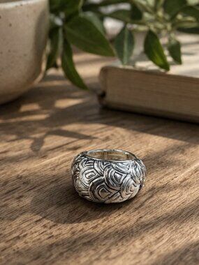 Silver-tone Stretch Expandable Band Dome Ring